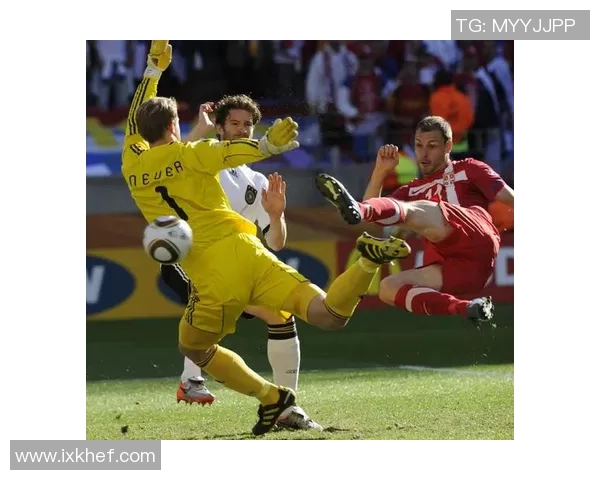 足球明星精彩瞬间集锦视频展现绝妙射门技巧与精彩进球时刻